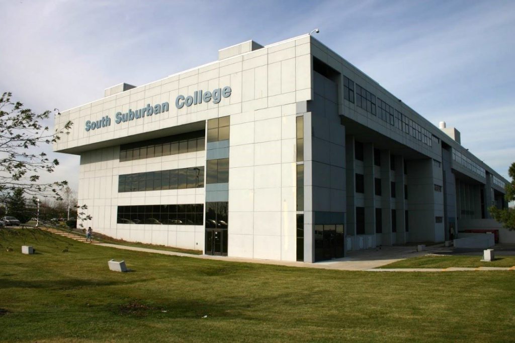 A photo of the Main Campus in South Holland.